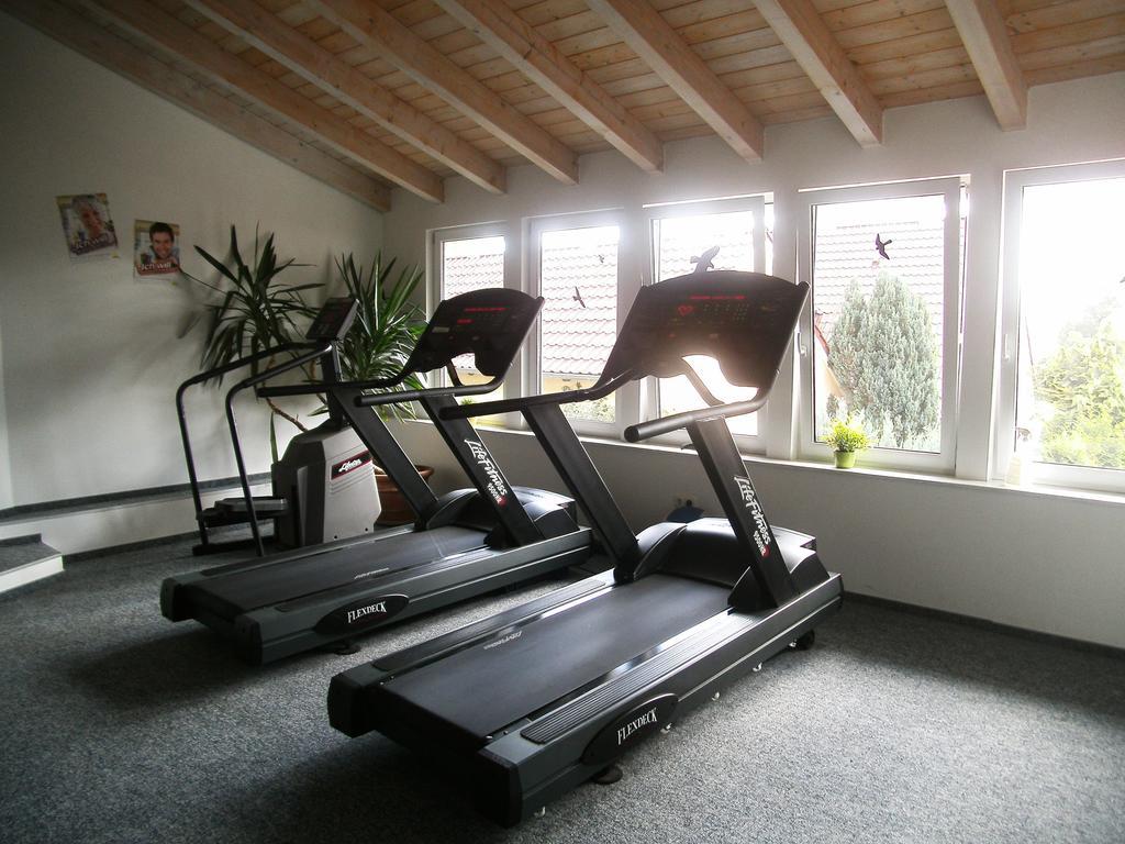 Pension Fitnessoase Eußenheim Exteriör bild